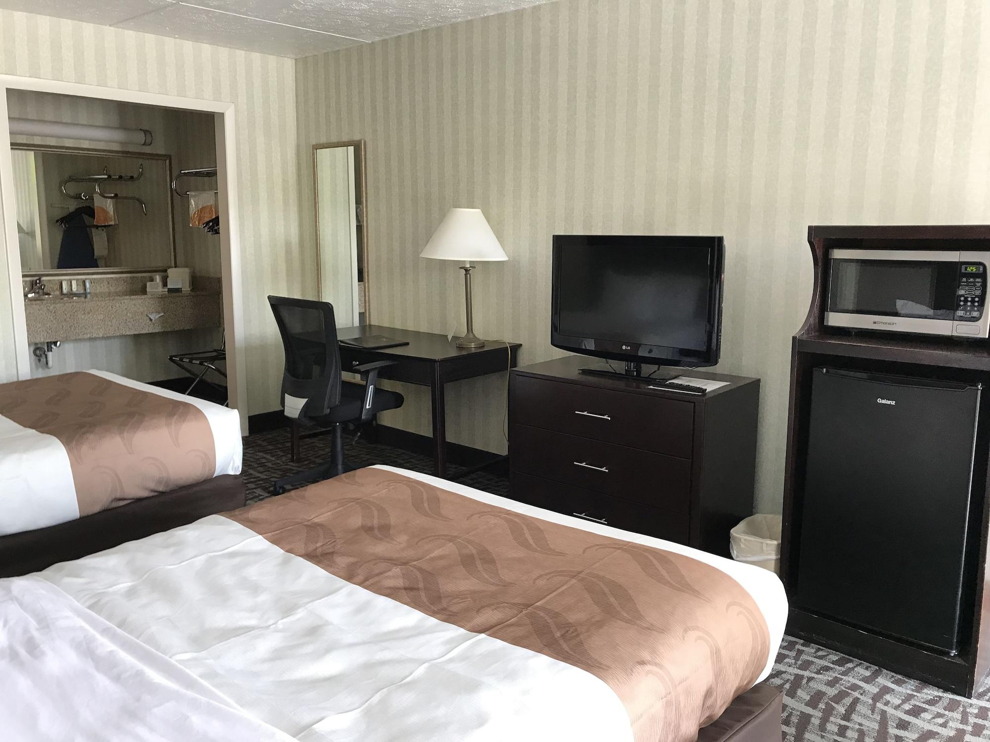 Quality Inn Fredericksburg Near Historic Downtown מראה חיצוני תמונה
