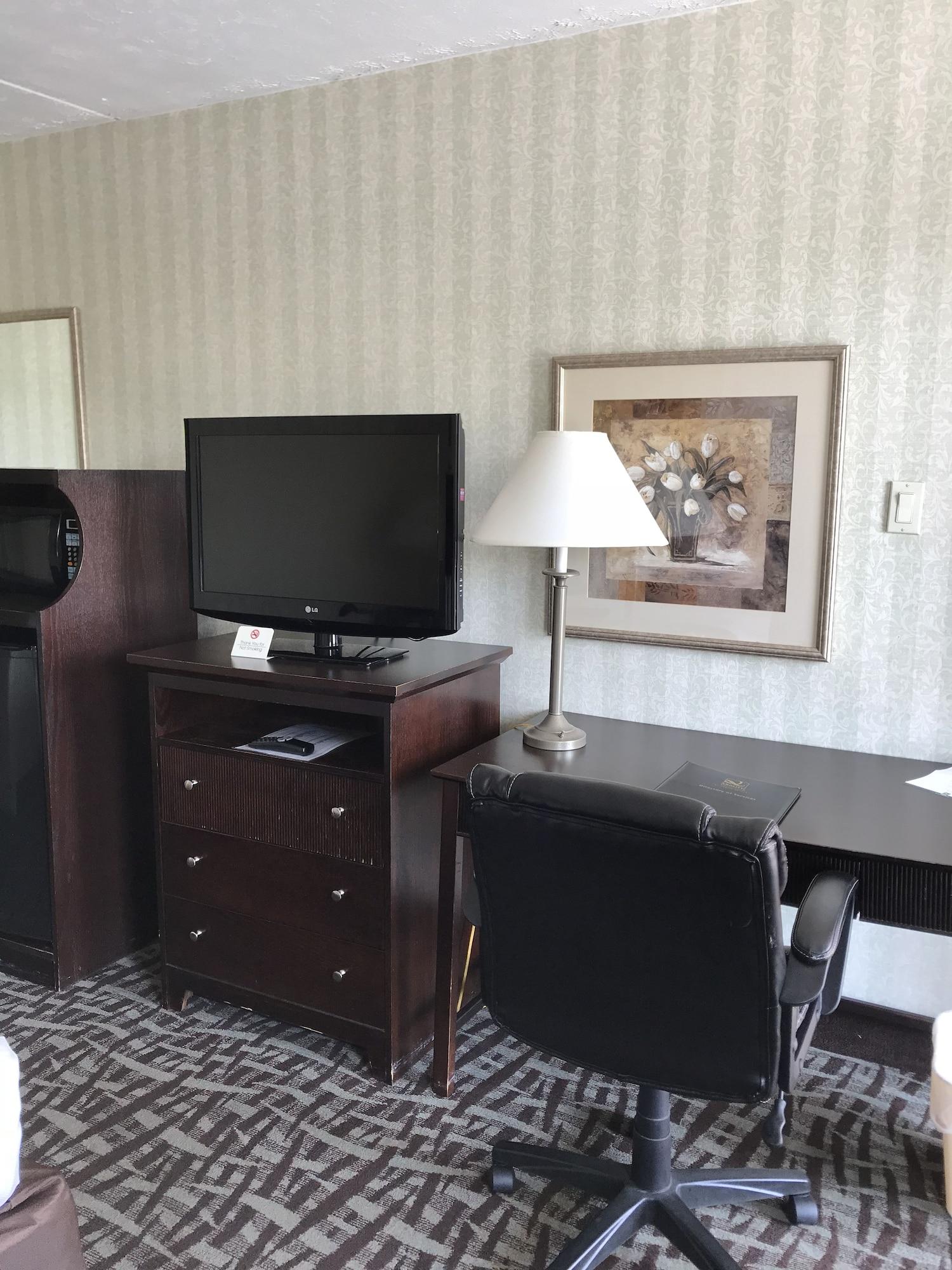 Quality Inn Fredericksburg Near Historic Downtown מראה חיצוני תמונה