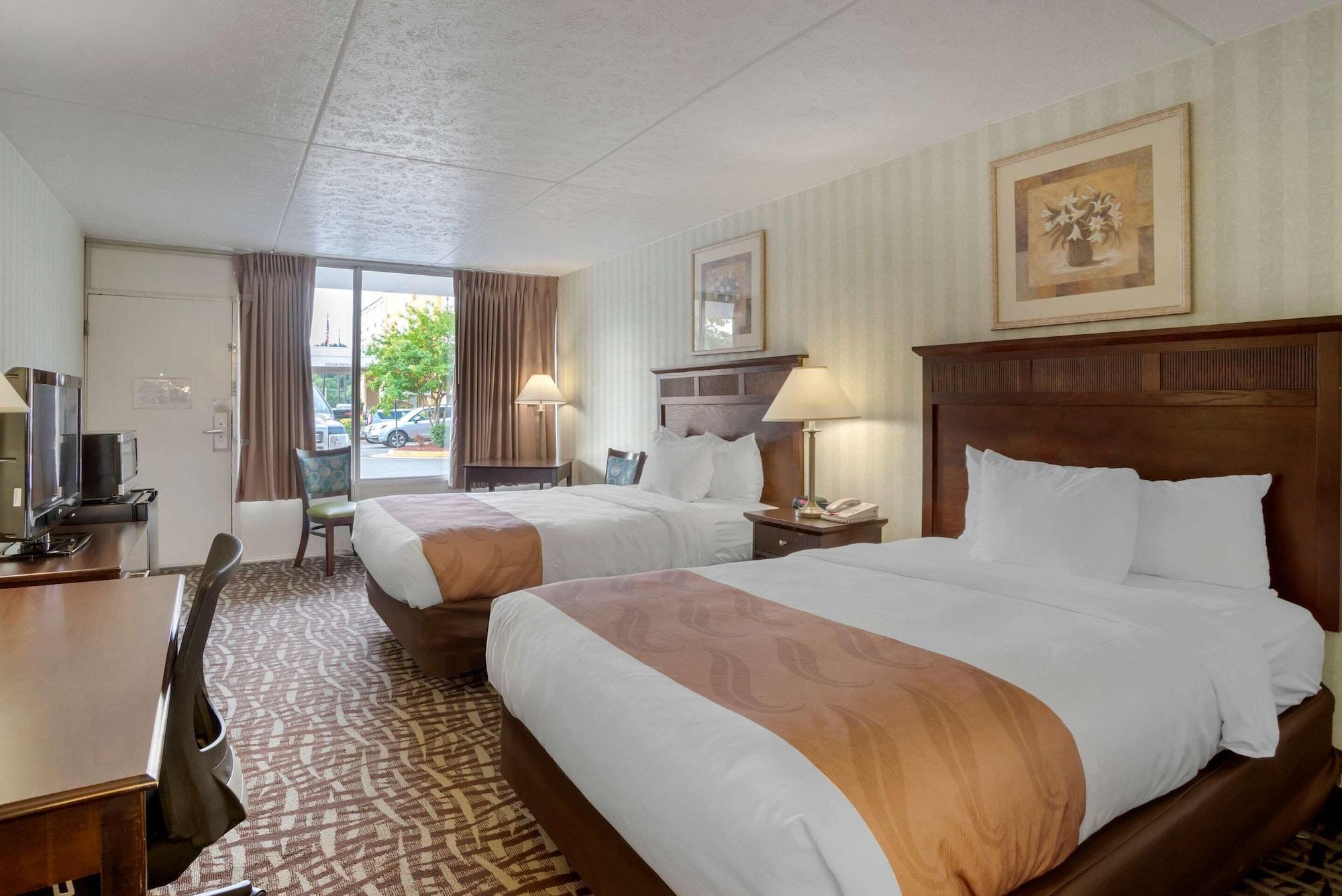 Quality Inn Fredericksburg Near Historic Downtown מראה חיצוני תמונה