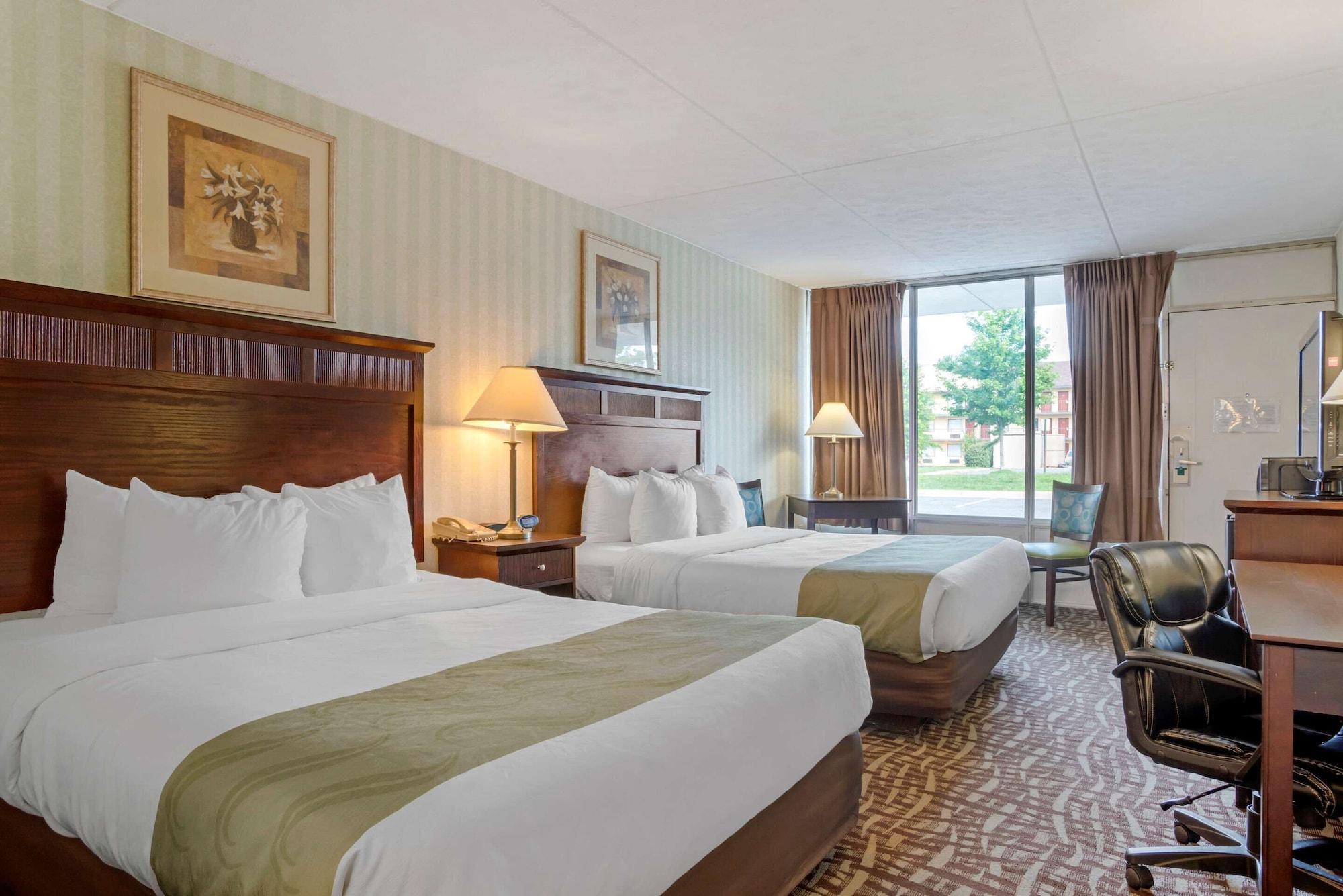 Quality Inn Fredericksburg Near Historic Downtown מראה חיצוני תמונה