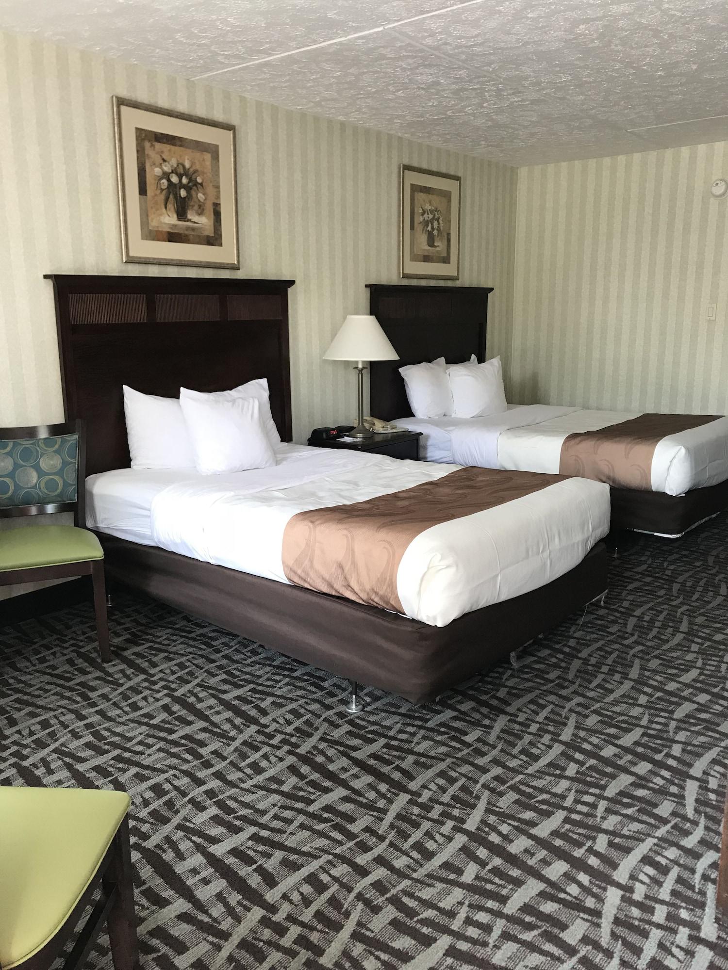 Quality Inn Fredericksburg Near Historic Downtown מראה חיצוני תמונה