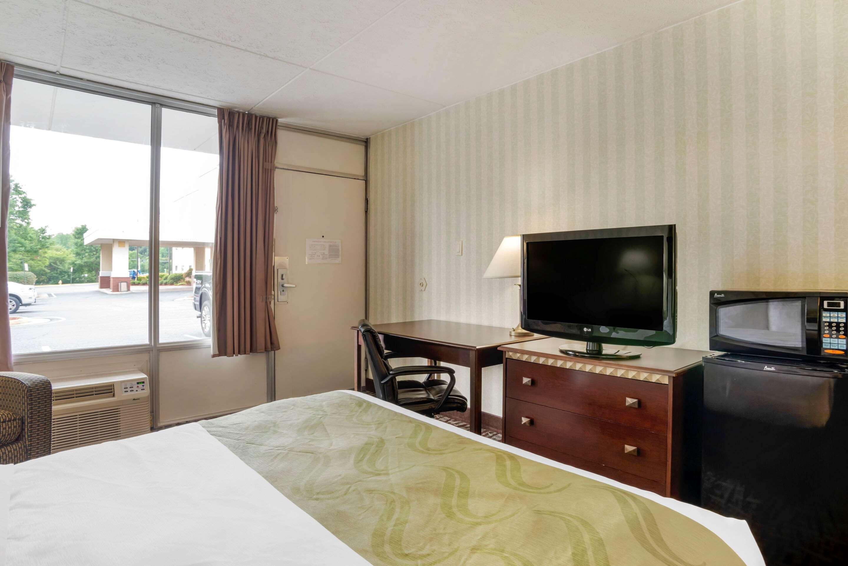 Quality Inn Fredericksburg Near Historic Downtown מראה חיצוני תמונה