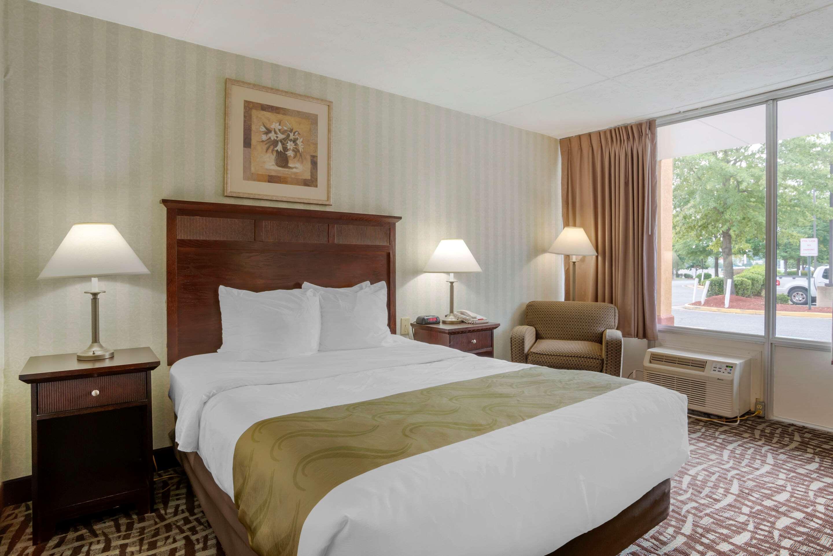 Quality Inn Fredericksburg Near Historic Downtown מראה חיצוני תמונה