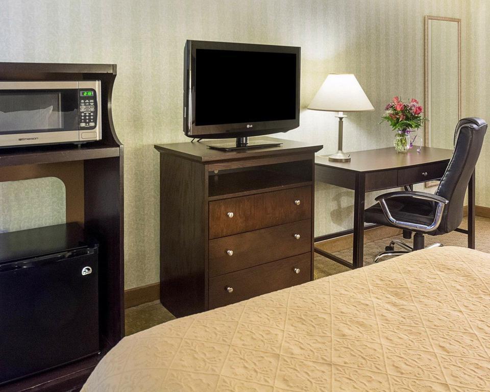 Quality Inn Fredericksburg Near Historic Downtown מראה חיצוני תמונה