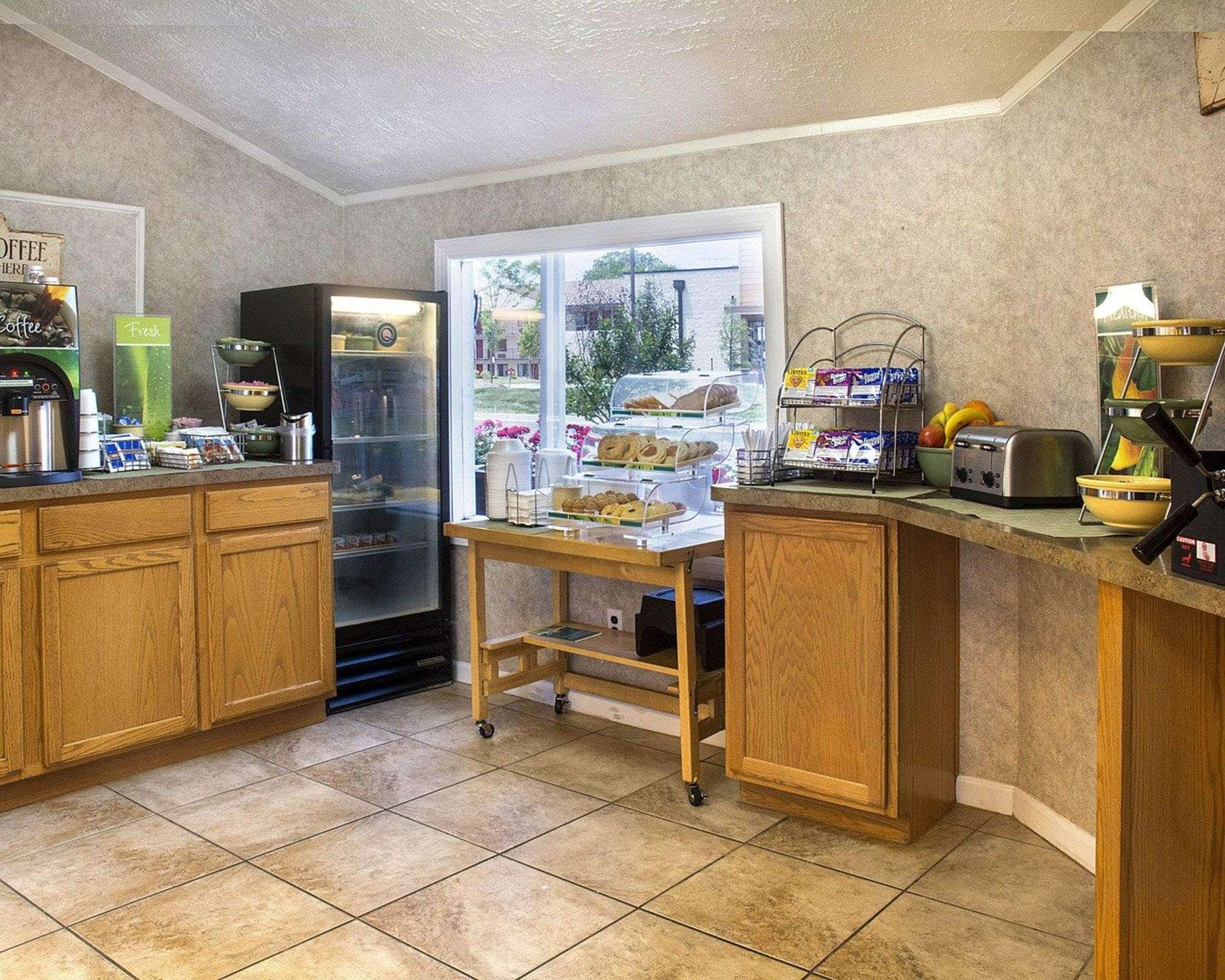 Quality Inn Fredericksburg Near Historic Downtown מראה חיצוני תמונה