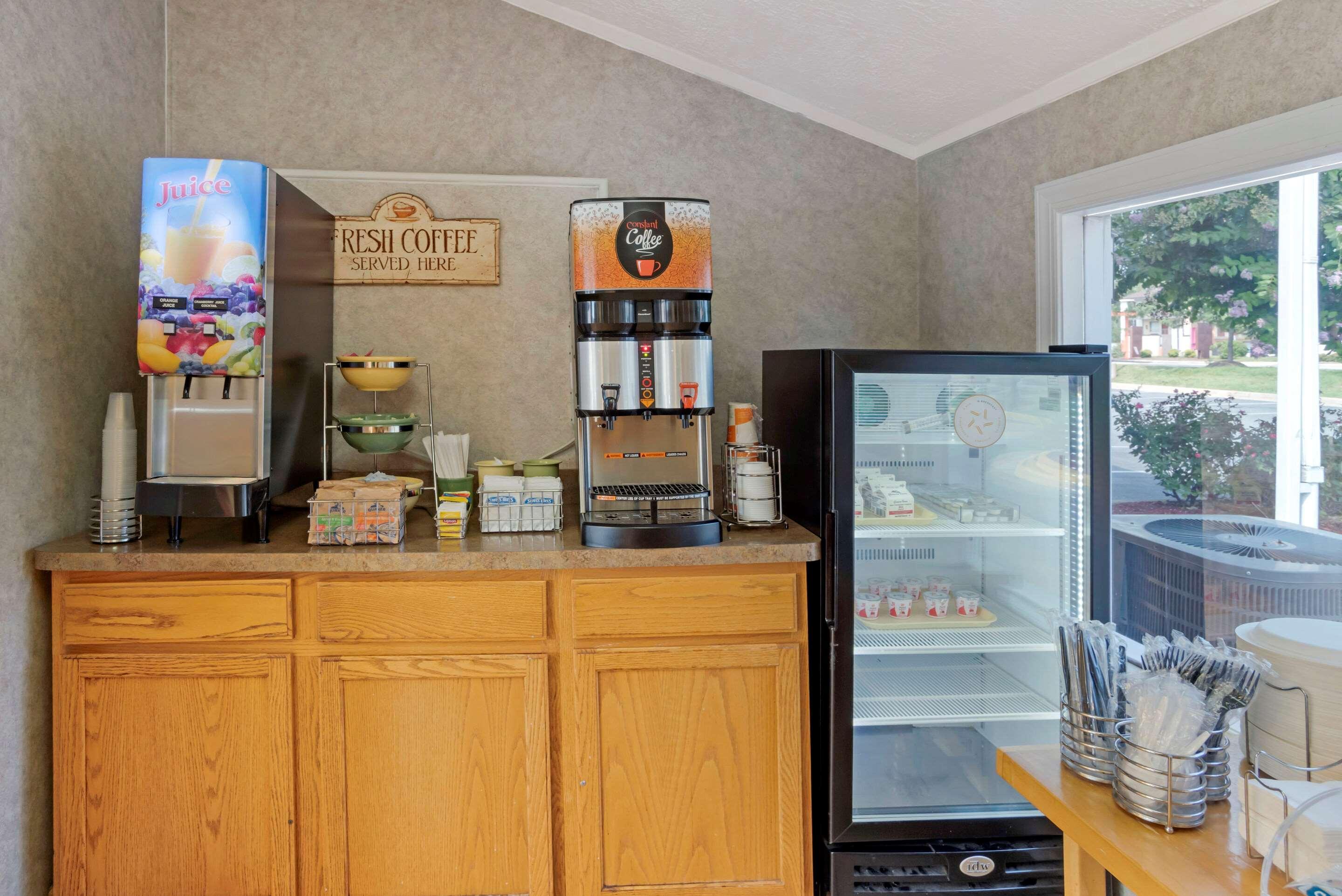 Quality Inn Fredericksburg Near Historic Downtown מראה חיצוני תמונה