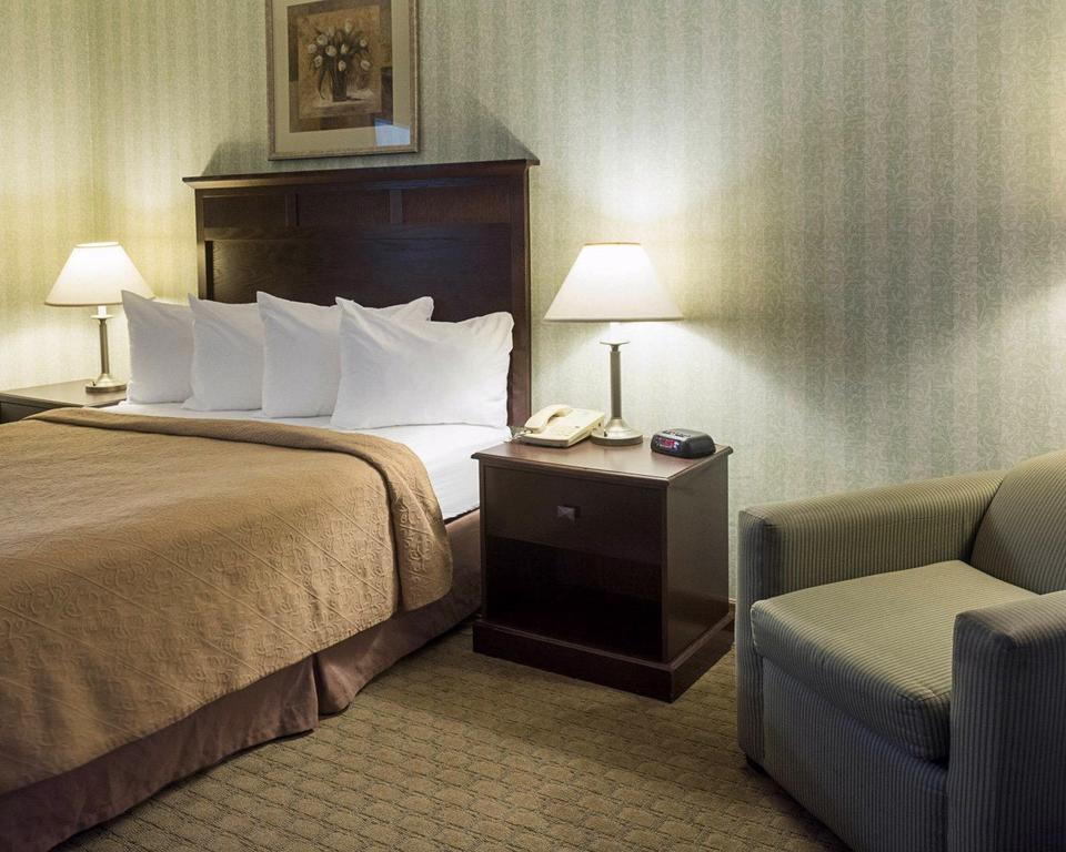 Quality Inn Fredericksburg Near Historic Downtown מראה חיצוני תמונה
