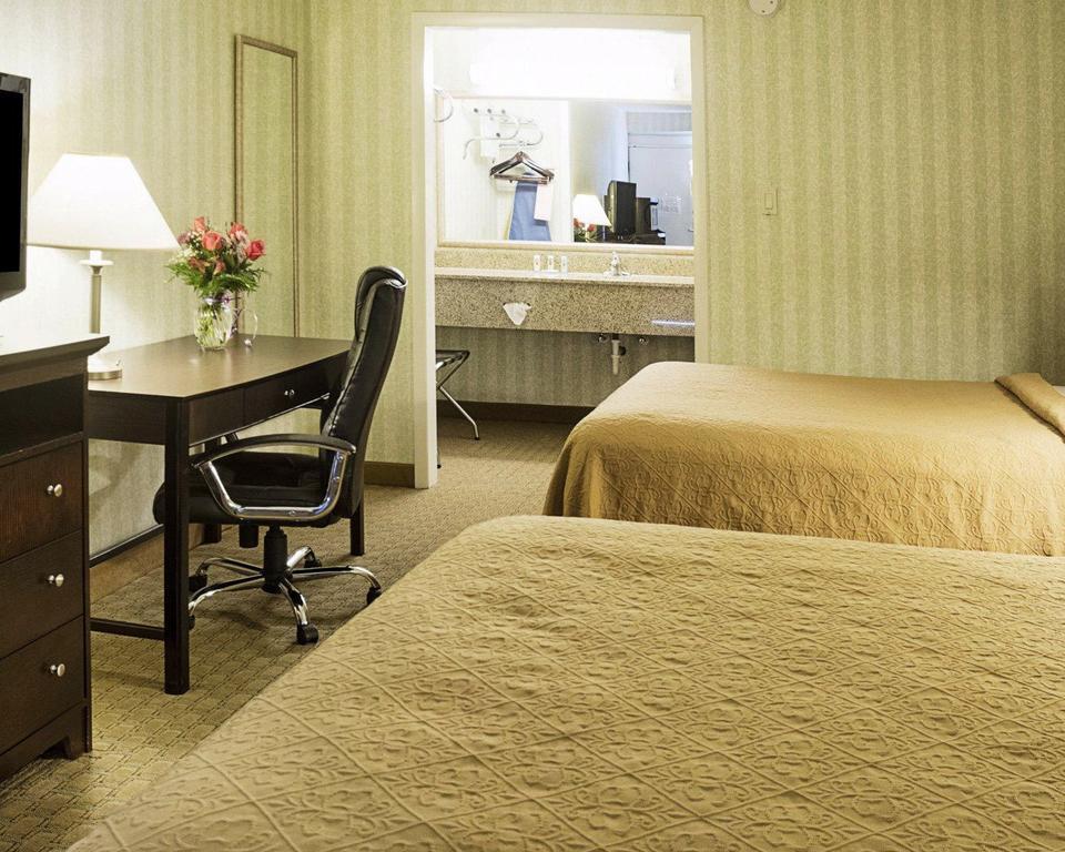 Quality Inn Fredericksburg Near Historic Downtown מראה חיצוני תמונה