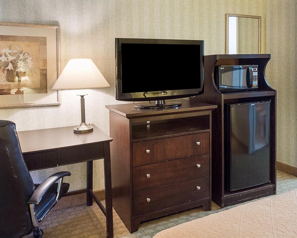Quality Inn Fredericksburg Near Historic Downtown מראה חיצוני תמונה
